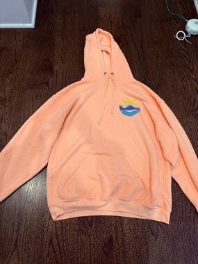 Salmon Pacific and Co Hoodie Size M